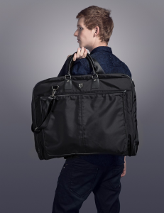 引用：http://www.bagsmartbags.com/bagsmart-breathable-22-25-foldable-garment-bag-for-suits-and-dresses-with-1-pocket.html 
